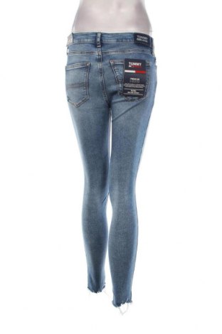 Дамски дънки Tommy Jeans, Размер S, Цвят Син, Цена 106,26 лв.