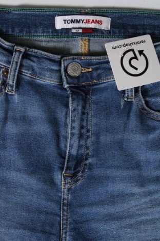 Dámske džínsy  Tommy Jeans, Veľkosť M, Farba Modrá, Cena  53,19 €