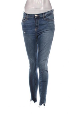 Дамски дънки Tommy Jeans, Размер M, Цвят Син, Цена 93,81 лв.