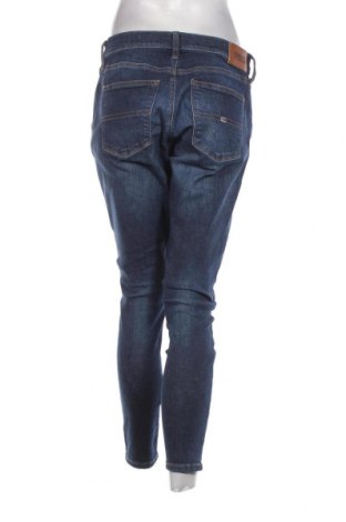 Дамски дънки Tommy Jeans, Размер L, Цвят Син, Цена 103,14 лв.