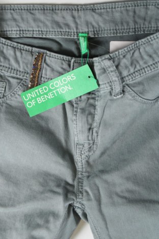 Damskie jeansy United Colors Of Benetton, Rozmiar S, Kolor Szary, Cena 231,89 zł