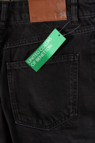 Damskie jeansy United Colors Of Benetton, Rozmiar S, Kolor Czarny, Cena 81,16 zł