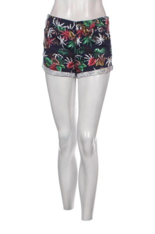 Γυναικείο κοντό παντελόνι 24 Colours, Μέγεθος M, Χρώμα Πολύχρωμο, Τιμή 3,71 €