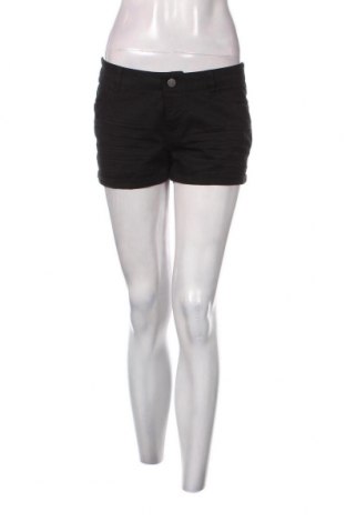 Pantaloni scurți de femei Amisu, Mărime M, Culoare Negru, Preț 62,50 Lei
