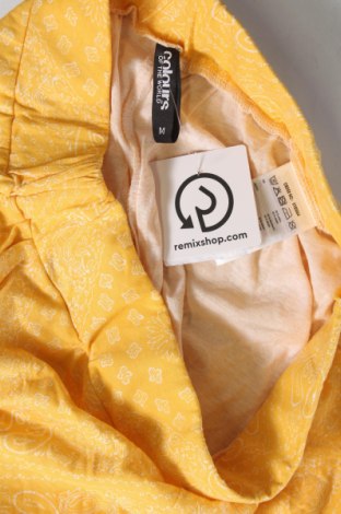 Дамски къс панталон Colours Of The World, Размер M, Цвят Жълт, Цена 4,94 лв.