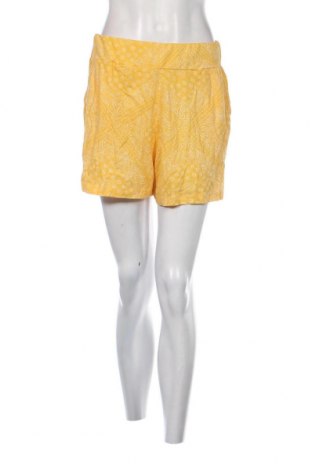 Дамски къс панталон Colours Of The World, Размер M, Цвят Жълт, Цена 6,27 лв.