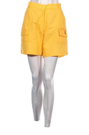 Дамски къс панталон Couleurs du Monde, Размер L, Цвят Жълт, Цена 15,69 лв.