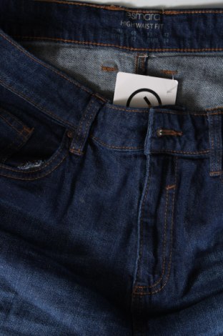 Дамски къс панталон Esmara, Размер M, Цвят Син, Цена 19,00 лв.
