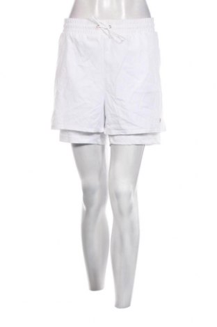 Дамски къс панталон FILA, Размер XL, Цвят Бял, Цена 29,64 лв.
