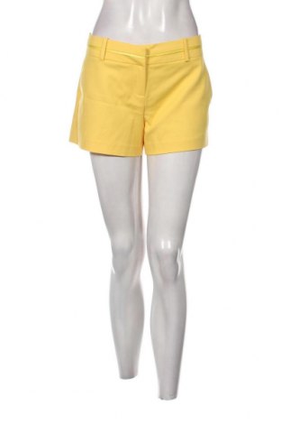 Pantaloni scurți de femei Guess By Marciano, Mărime M, Culoare Galben, Preț 143,98 Lei