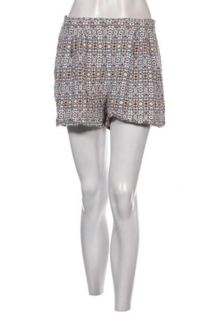 Дамски къс панталон H&M, Размер M, Цвят Многоцветен, Цена 5,51 лв.