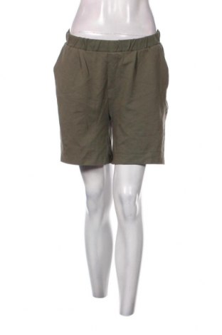 Дамски къс панталон Lager 157, Размер M, Цвят Зелен, Цена 19,00 лв.