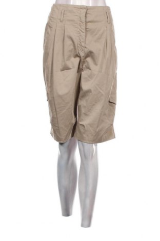 Дамски къс панталон Luisa Cerano, Размер M, Цвят Бежов, Цена 16,32 лв.