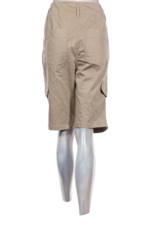 Γυναικείο κοντό παντελόνι Luisa Cerano, Μέγεθος M, Χρώμα  Μπέζ, Τιμή 10,09 €