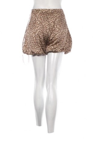 Дамски къс панталон Missguided, Размер M, Цвят Многоцветен, Цена 5,58 лв.