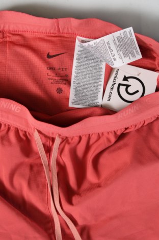 Pantaloni scurți de femei Nike, Mărime S, Culoare Roz, Preț 236,84 Lei