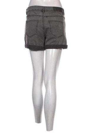 Γυναικείο κοντό παντελόνι Noisy May, Μέγεθος M, Χρώμα Μαύρο, Τιμή 3,06 €