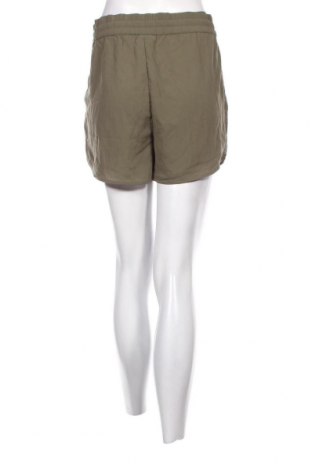 Дамски къс панталон ONLY, Размер M, Цвят Зелен, Цена 15,00 лв.