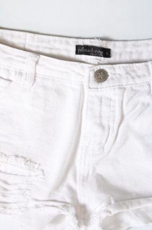 Pantaloni scurți de femei Primadonna, Mărime M, Culoare Alb, Preț 24,40 Lei