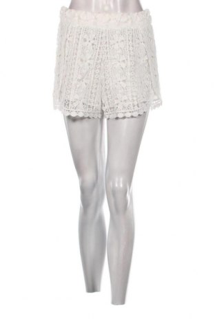 Γυναικείο κοντό παντελόνι Primark, Μέγεθος S, Χρώμα Λευκό, Τιμή 5,54 €
