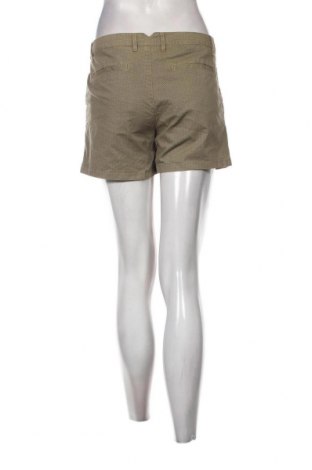 Дамски къс панталон Quebramar, Размер M, Цвят Зелен, Цена 6,50 лв.