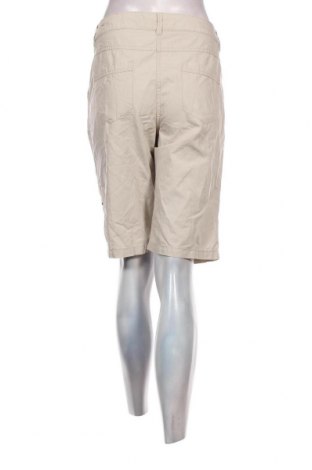 Дамски къс панталон S.Oliver, Размер L, Цвят Екрю, Цена 24,00 лв.