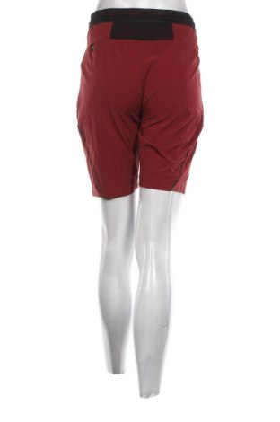 Дамски къс панталон Salewa, Размер S, Цвят Червен, Цена 90,25 лв.