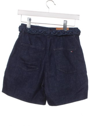 Дамски къс панталон Tommy Hilfiger, Размер S, Цвят Син, Цена 165,00 лв.