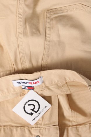 Γυναικείο κοντό παντελόνι Tommy Jeans, Μέγεθος M, Χρώμα  Μπέζ, Τιμή 31,96 €