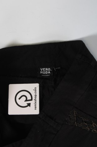 Дамски къс панталон Vero Moda, Размер XS, Цвят Черен, Цена 14,90 лв.