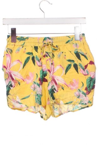 Дамски къс панталон Vero Moda, Размер XS, Цвят Жълт, Цена 4,95 лв.