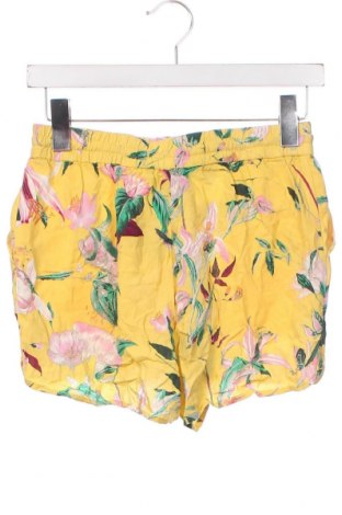 Дамски къс панталон Vero Moda, Размер XS, Цвят Жълт, Цена 15,00 лв.