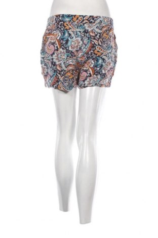 Дамски къс панталон Vero Moda, Размер M, Цвят Многоцветен, Цена 15,00 лв.