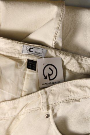 Γυναικείο παντελόνι δερμάτινο, Μέγεθος L, Χρώμα  Μπέζ, Τιμή 24,06 €