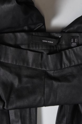 Дамски кожен панталон Vero Moda, Размер XS, Цвят Черен, Цена 20,00 лв.