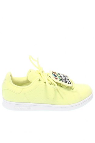 Дамски обувки Adidas Originals, Размер 40, Цвят Жълт, Цена 161,00 лв.