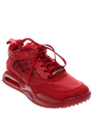 Дамски обувки Air Jordan Nike, Размер 44, Цвят Червен, Цена 205,28 лв.
