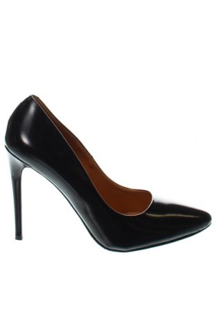 Дамски обувки Gino Rossi, Размер 39, Цвят Черен, Цена 26,40 лв.