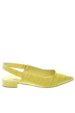 Дамски обувки Minelli, Размер 38, Цвят Жълт, Цена 190,00 лв.
