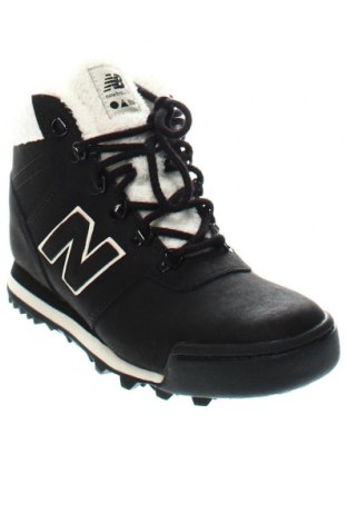 Дамски обувки New Balance, Размер 37, Цвят Черен, Цена 161,50 лв.
