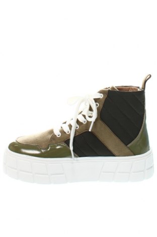 Дамски обувки Vanessa Wu, Размер 40, Цвят Зелен, Цена 52,02 лв.