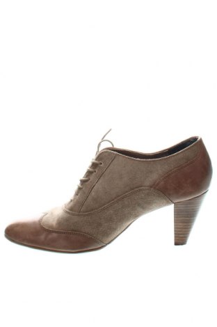 Дамски обувки Varese, Размер 41, Цвят Бежов, Цена 63,15 лв.