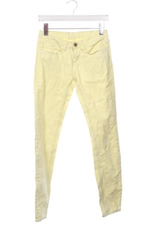 Дамски панталон Amisu, Размер S, Цвят Жълт, Цена 3,19 лв.