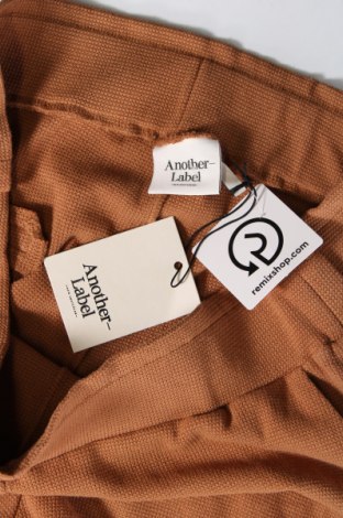 Pantaloni de femei Another Label, Mărime XL, Culoare Maro, Preț 51,51 Lei