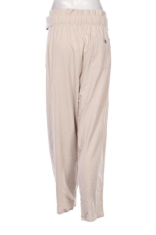 Дамски панталон Athleta, Размер XL, Цвят Сив, Цена 34,80 лв.