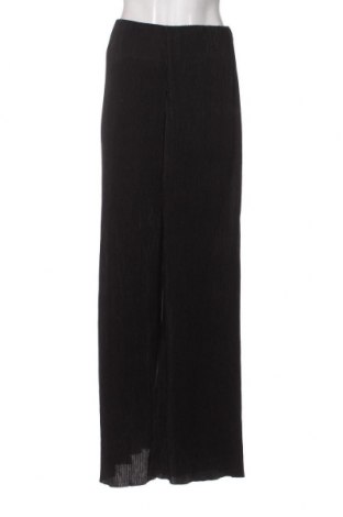 Дамски панталон Bershka, Размер XL, Цвят Черен, Цена 15,08 лв.