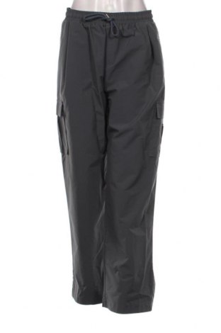 Γυναικείο παντελόνι DAZY, Μέγεθος M, Χρώμα Γκρί, Τιμή 4,75 €