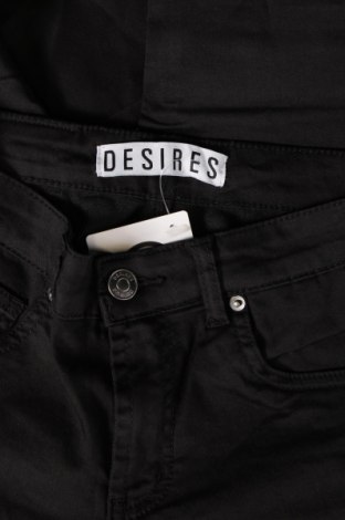 Γυναικείο παντελόνι Desires, Μέγεθος S, Χρώμα Μαύρο, Τιμή 8,97 €