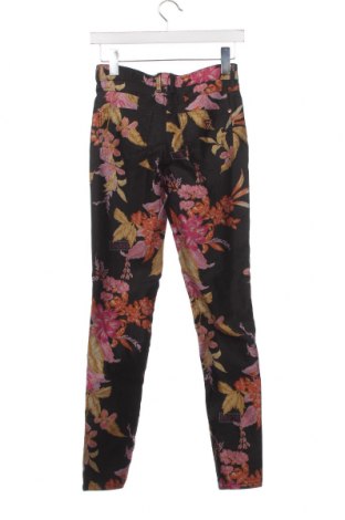 Γυναικείο παντελόνι Guess, Μέγεθος S, Χρώμα Πολύχρωμο, Τιμή 30,03 €