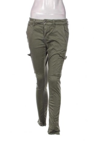 Дамски панталон Guess, Размер M, Цвят Зелен, Цена 113,59 лв.